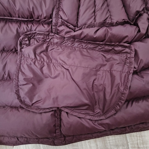 EUC MICHAEL KORS Puffy lightweight Jacket Burgundy 1X - Picture 12 of 16